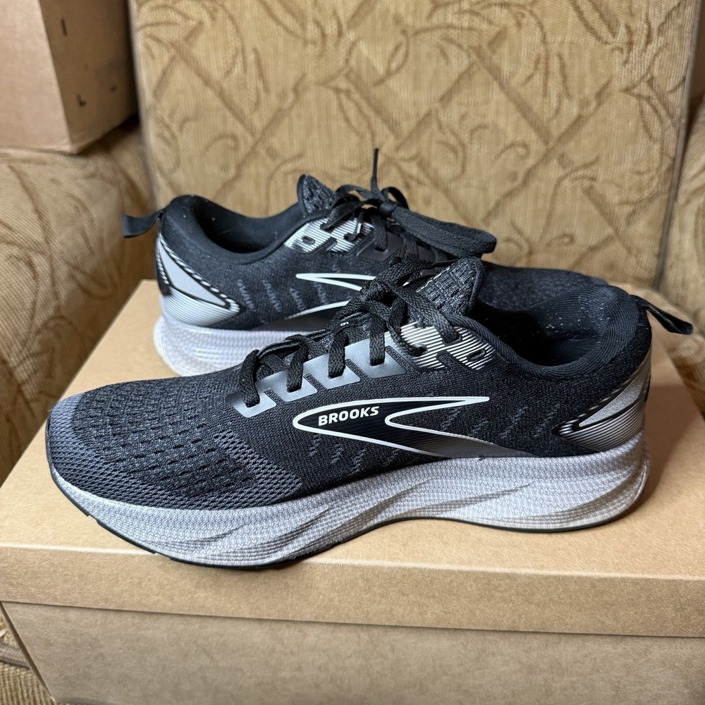 Brooks Levitate 6‎ Womens 9 Medium B Black Running Shoes Sneakers 1203831B039 - Picture 3 of 10